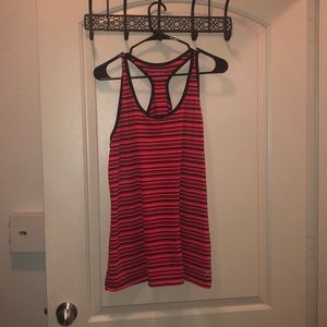 Women’s workout top